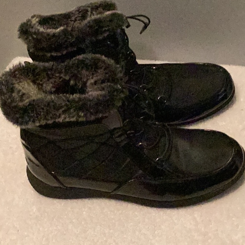 Totes Black Winter Boots with Fur Lining Size 10